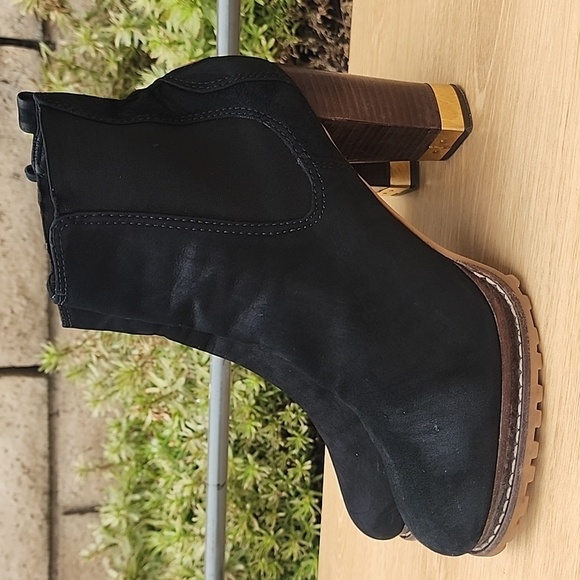 Tory Burch Dark Blue Weatherproof stack heeled booties.size 9.5 - Picture 1 of 12